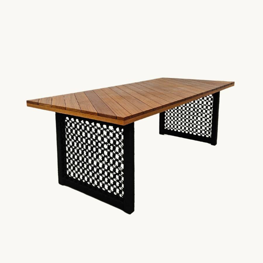 França — mesa da WE Móveis, vista do modelo