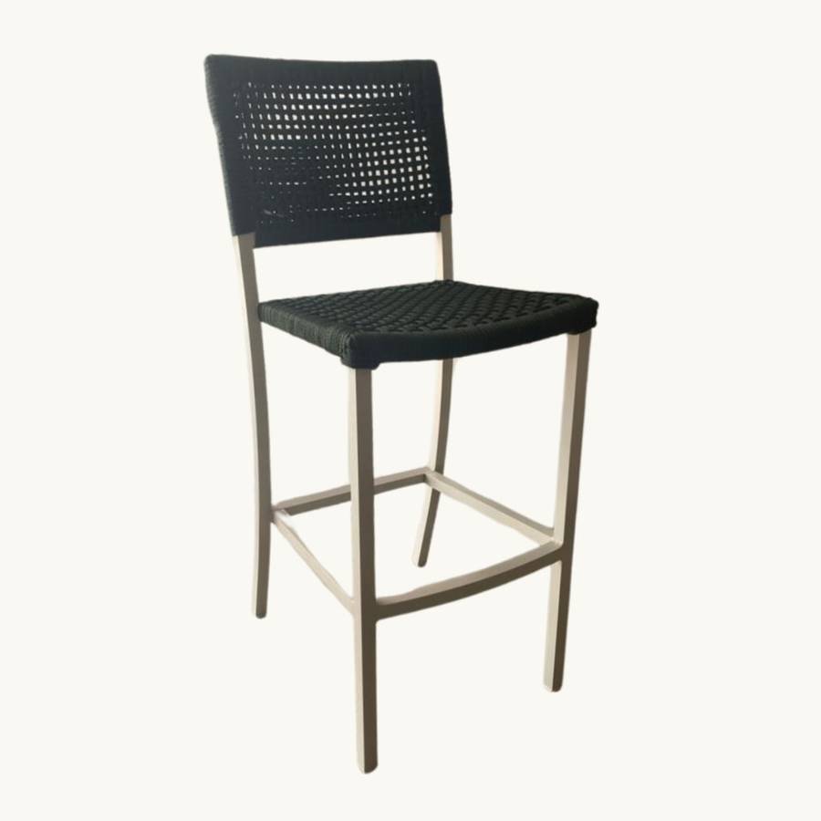 Giulia — banqueta da WE Móveis, vista do modelo